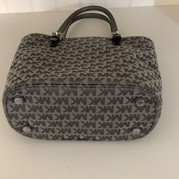 Michael  Kors Gray Bag - Picture 6 of 6